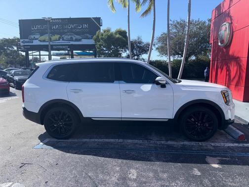 2022 Kia Telluride SX