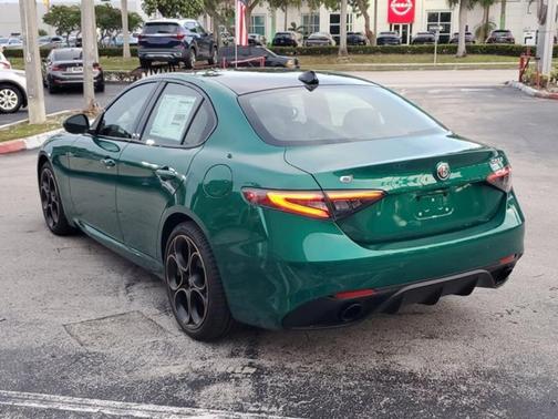 2025 Alfa Romeo Giulia Intensa AWD