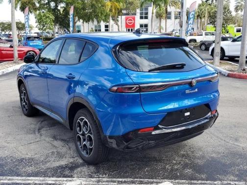 2025 Alfa Romeo Tonale Base