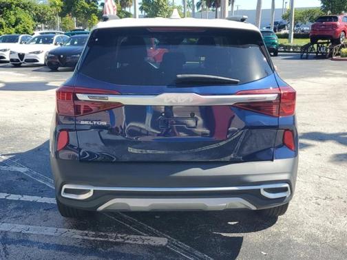 2023 Kia Seltos S