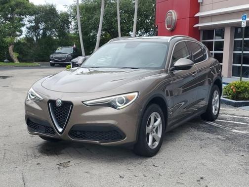 2019 Alfa Romeo Stelvio Base