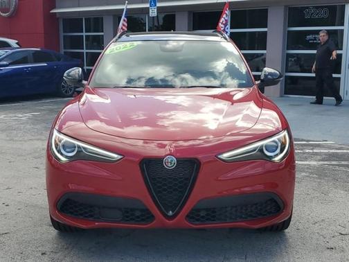 2022 Alfa Romeo Stelvio Veloce