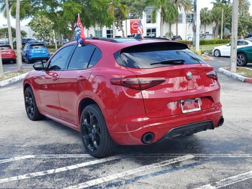 2022 Alfa Romeo Stelvio Veloce