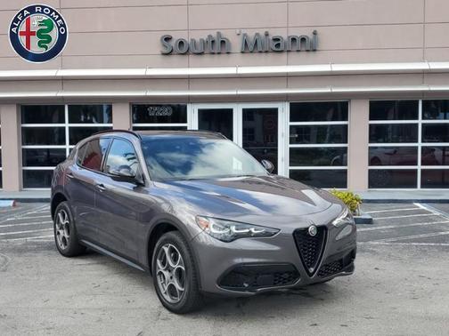 2025 Alfa Romeo Stelvio Base