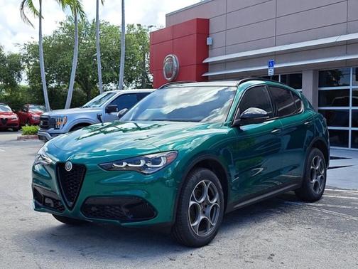 2025 Alfa Romeo Stelvio Base
