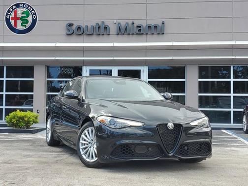 2023 Alfa Romeo Giulia Base