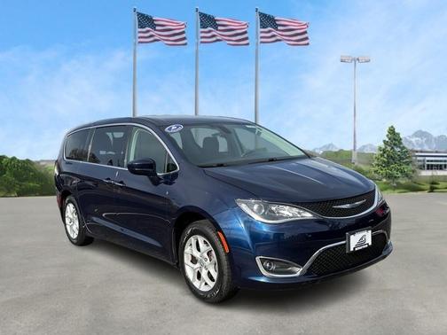 2018 Chrysler Pacifica Touring Plus