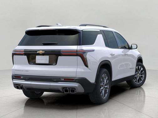 Summit White 2026 Chevrolet Traverse LT