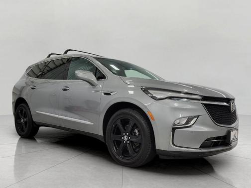 2023 Buick Enclave Essence AWD