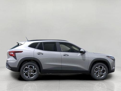 Sterling Gray Metallic 2026 Chevrolet Trax LT
