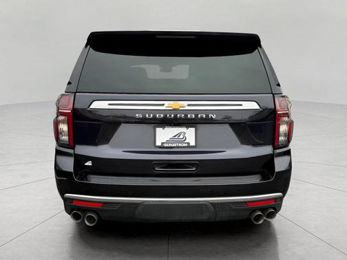 2023 Chevrolet Suburban 4WD High Country