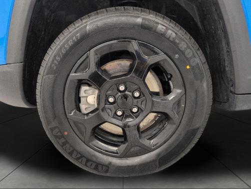 Laser Blue Pearlcoat 2023 Jeep Compass Trailhawk