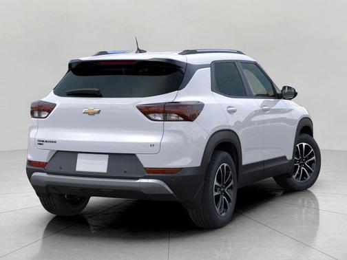 Summit White 2026 Chevrolet Trailblazer LT
