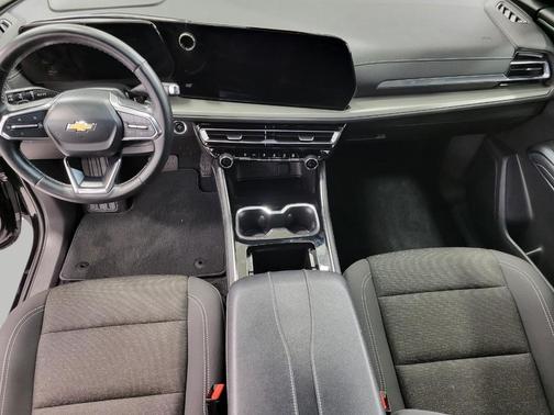 2024 Chevrolet Traverse LS