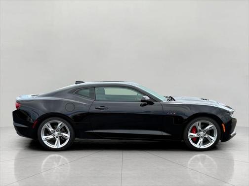 2022 Chevrolet Camaro RWD Coupe LT1