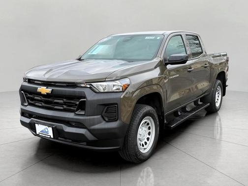 Harvest Bronze Metallic 2024 Chevrolet Colorado WT