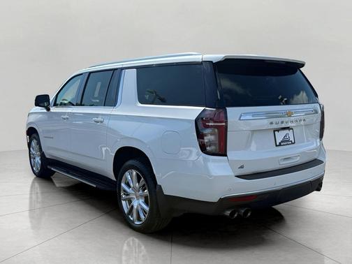 2023 Chevrolet Suburban 4WD High Country
