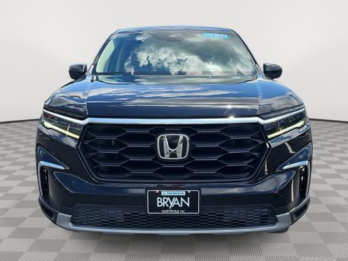 Crystal Black Pearl 2023 Honda Pilot