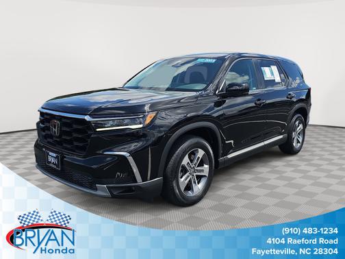 Crystal Black Pearl 2023 Honda Pilot