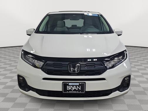 Platinum White Pearl 2025 Honda Odyssey