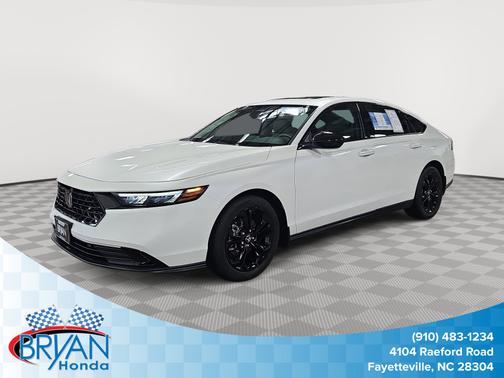 Platinum White Pearl 2025 Honda Accord