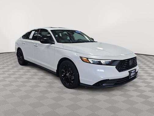 Platinum White Pearl 2025 Honda Accord