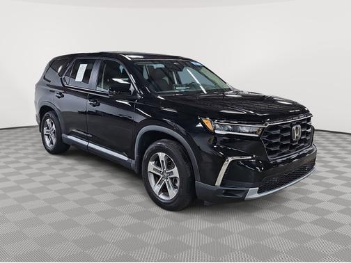 Crystal Black Pearl 2023 Honda Pilot