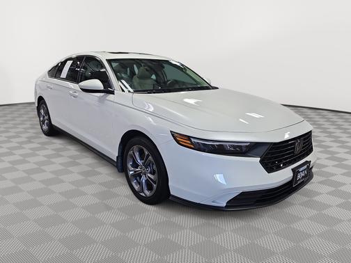 Platinum White Pearl 2024 Honda Accord