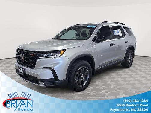 Lunar Silver Metallic 2025 Honda Pilot