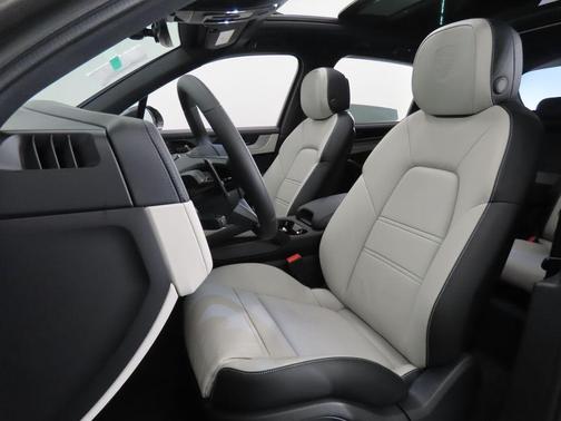 Quartzite Grey Metallic 2026 Porsche Cayenne S