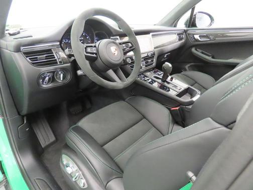 2026 Porsche Macan GTS