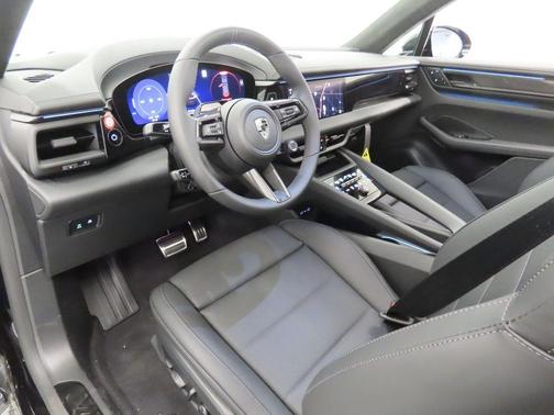 Jet Black Metallic 2026 Porsche Macan Turbo