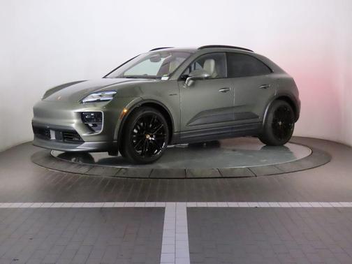 2025 Porsche Macan 