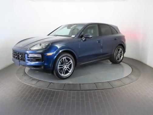 Blue Metallic 2024 Porsche Cayenne Base