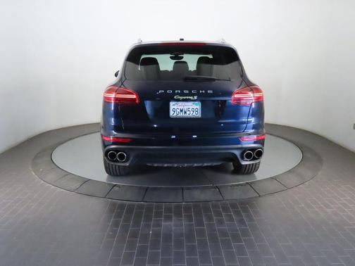 Moonlight Blue 2016 Porsche Cayenne S