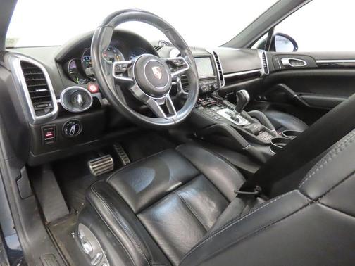 Moonlight Blue 2016 Porsche Cayenne S