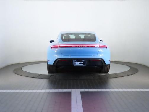 2025 Porsche Taycan