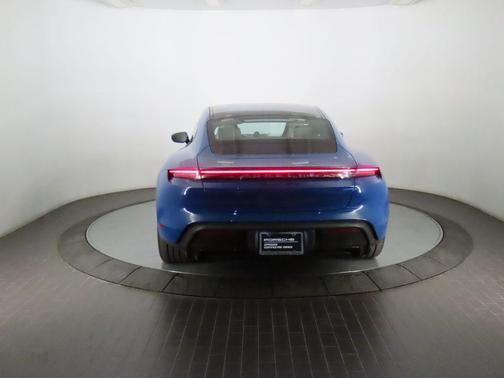 2023 Porsche Taycan GTS