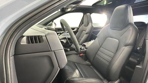 2025 Porsche Cayenne S