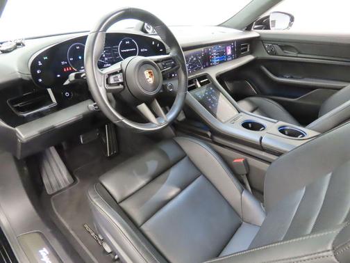 2020 Porsche Taycan Turbo S