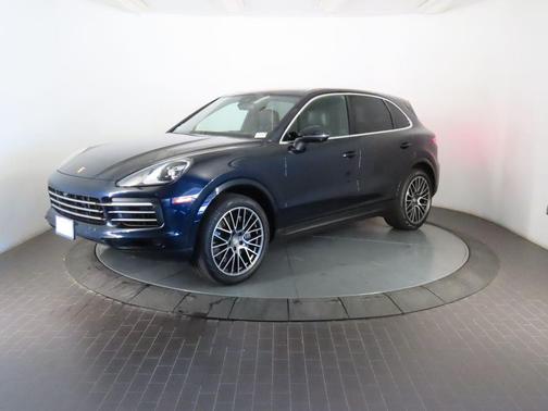 Moonlight Blue Metallic 2019 Porsche Cayenne S