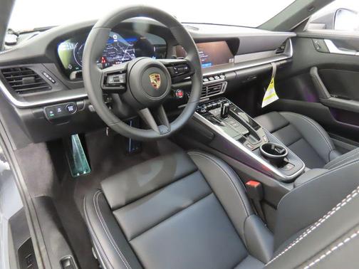 2025 Porsche 911 Carrera GTS