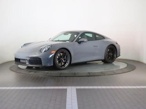 2025 Porsche 911 Carrera GTS