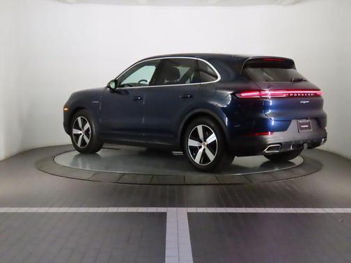 2026 Porsche Cayenne Cayenne E-Hybrid
