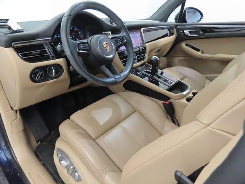 2023 Porsche Macan 