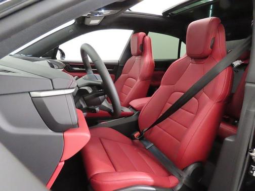 Black 2026 Porsche Macan 4S