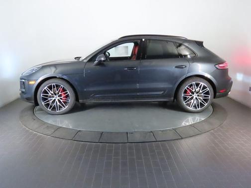 Volcano Grey Metallic 2026 Porsche Macan S