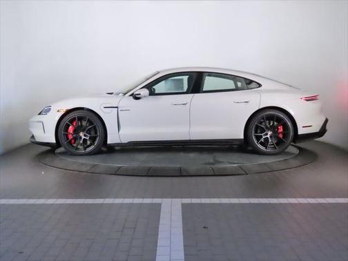 2026 Porsche Taycan GTS