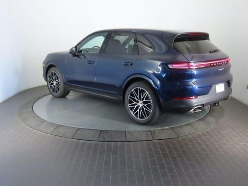 Blue Metallic 2026 Porsche Cayenne Base