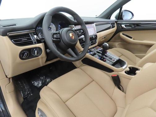 Volcano Grey Metallic 2026 Porsche Macan S